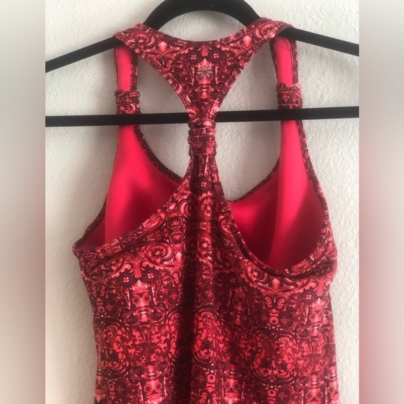 Athleta Tank Top Size Small Tall Paisley Damask Fuse Racerback Tank Built In Bra - Picture 5 of 11
